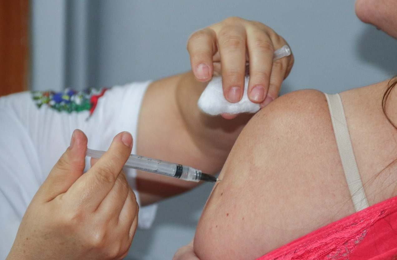 Campanha de vacinação contra gripe começa no próximo dia 25, com atenção inicial a grupo prioritário